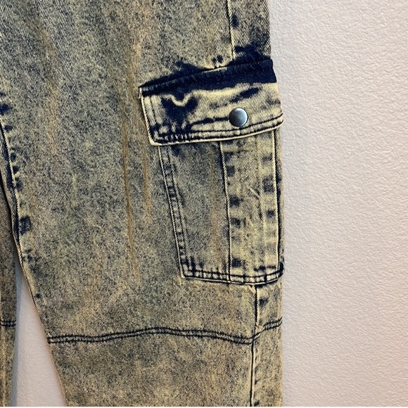 NWT BP Pride Gender Inclusive Belted Denim Cargo Pants Size Small - Picture 4 of 11